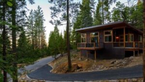 Cabin Rentals in Yosemite