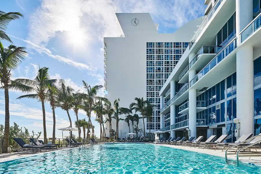 Carillon Miami Wellness Resort, Miami Beach