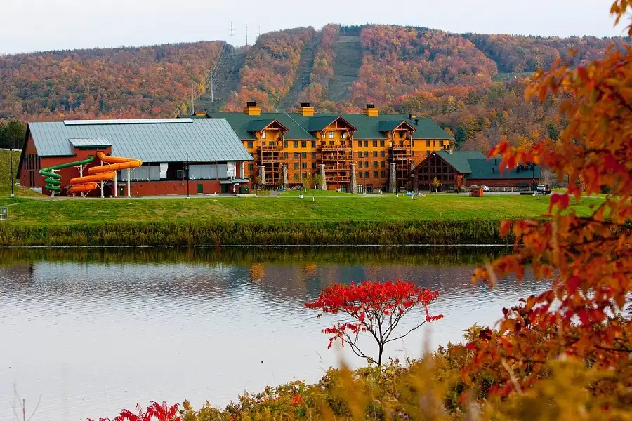 Hope Lake Lodge and Conference Center, Cortland