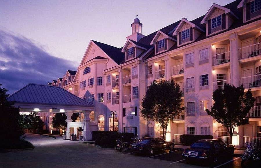 Hotel Grand Victorian, Branson, MO